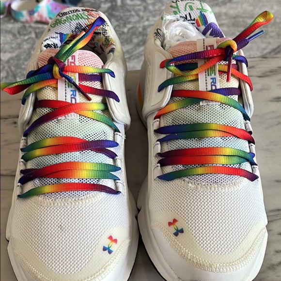 Under armor pride shoes - Picture 1 of 4